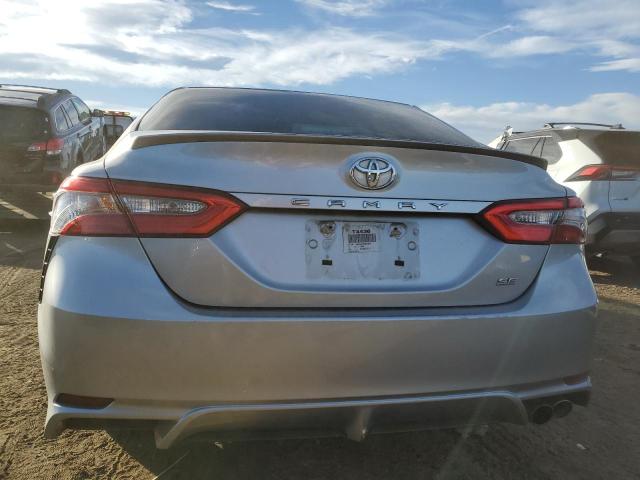 4T1B11HK9JU091003 - 2018 TOYOTA CAMRY L SILVER photo 6