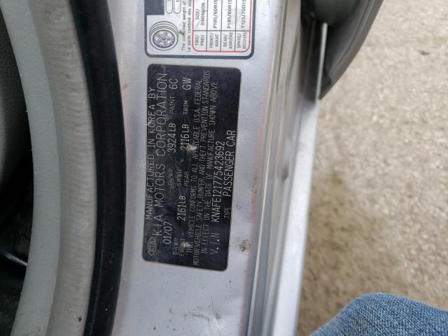 KNAFE121775423692 - 2007 KIA SPECTRA EX SILVER photo 12