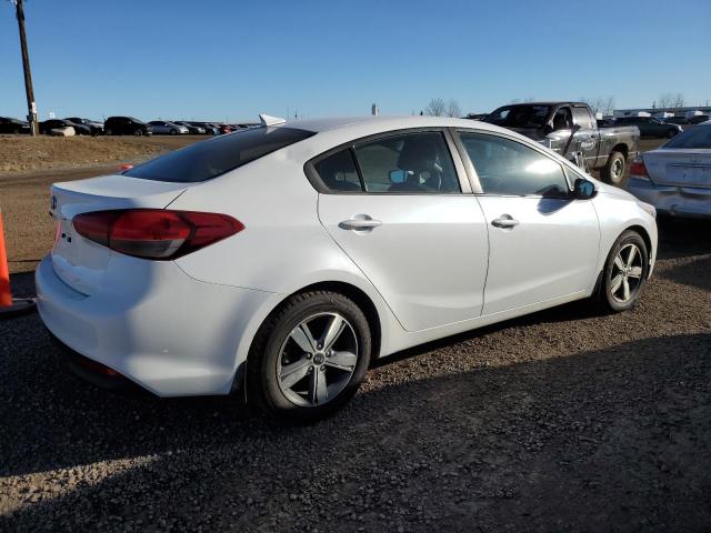 3KPFL4A74JE182041 - 2018 KIA FORTE LX WHITE photo 3