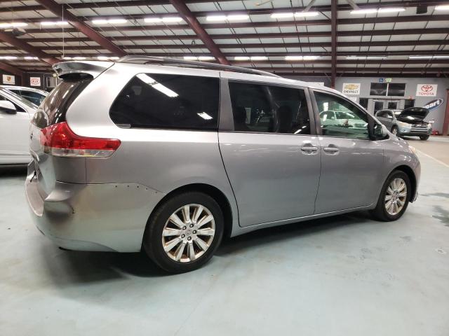 5TDDK3DC4BS002433 - 2011 TOYOTA SIENNA XLE SILVER photo 3