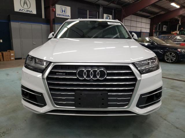 WA1VAAF74JD022052 - 2018 AUDI Q7 PRESTIGE WHITE photo 5