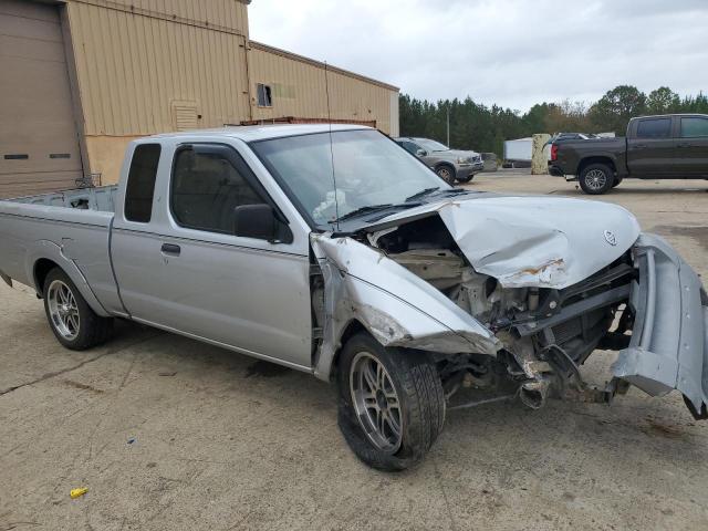 1N6DD26T53C455591 - 2003 NISSAN FRONTIER KING CAB XE SILVER photo 4