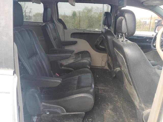 2A4RR8DG3BR782476 - 2011 CHRYSLER TOWN & COU TOURING L WHITE photo 11