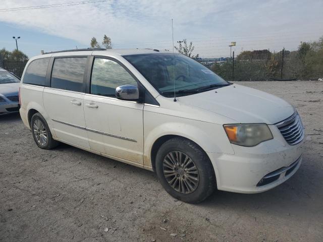 2A4RR8DG3BR782476 - 2011 CHRYSLER TOWN & COU TOURING L WHITE photo 4