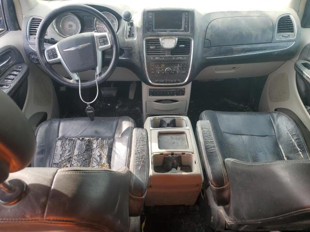 2A4RR8DG3BR782476 - 2011 CHRYSLER TOWN & COU TOURING L WHITE photo 8