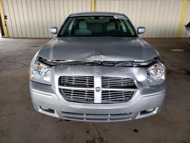 2D4FV47V37H837693 - 2007 DODGE MAGNUM SXT SILVER photo 5