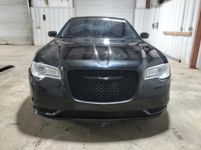 2C3CCAAG9FH801914 - 2015 CHRYSLER 300 LIMITED BLACK photo 5