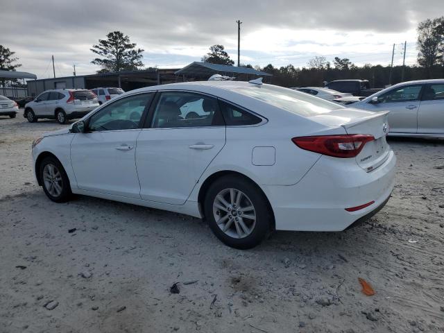 5NPE24AF5HH520588 - 2017 HYUNDAI SONATA SE WHITE photo 2