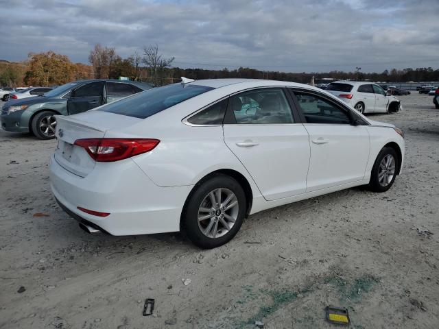 5NPE24AF5HH520588 - 2017 HYUNDAI SONATA SE WHITE photo 3