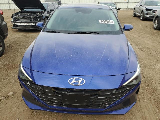 KMHLP4AG7PU382859 - 2023 HYUNDAI ELANTRA LIMITED BLUE photo 5