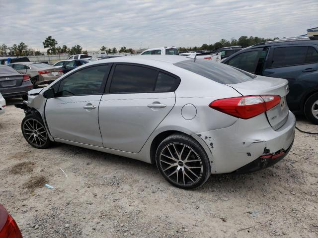 KNAFK4A66G5549338 - 2016 KIA FORTE LX SILVER photo 2