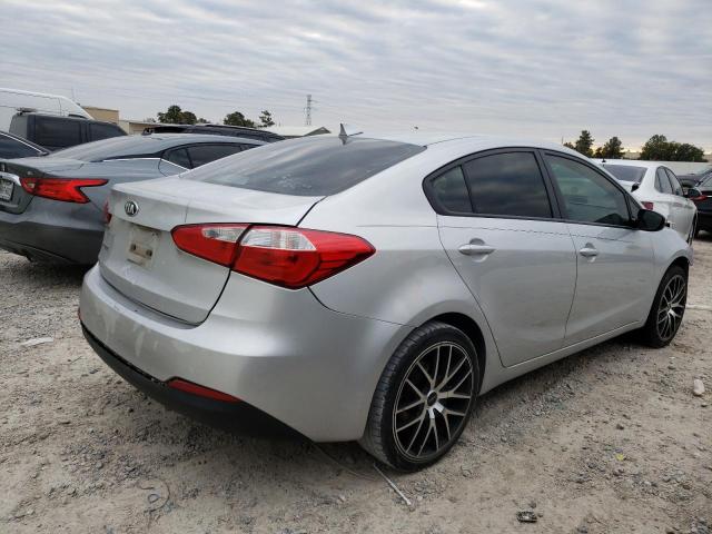 KNAFK4A66G5549338 - 2016 KIA FORTE LX SILVER photo 3