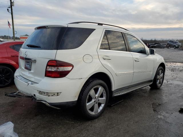 4JGBB5GB3BA736995 - 2011 MERCEDES-BENZ ML 350 WHITE photo 3