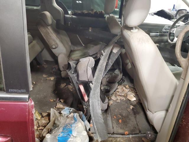 2A8HR54P08R684328 - 2008 CHRYSLER TOWN & COU TOURING MAROON photo 11