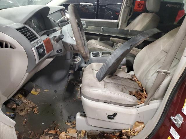 2A8HR54P08R684328 - 2008 CHRYSLER TOWN & COU TOURING MAROON photo 7