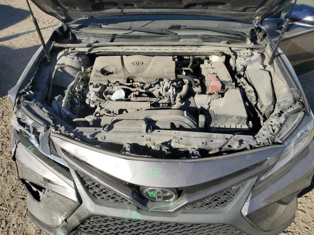 4T1B11HK8JU588415 - 2018 TOYOTA CAMRY L GRAY photo 11