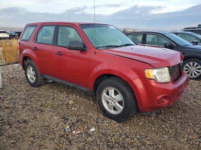 1FMCU9C79AKB18984 - 2010 FORD ESCAPE XLS RED photo 4