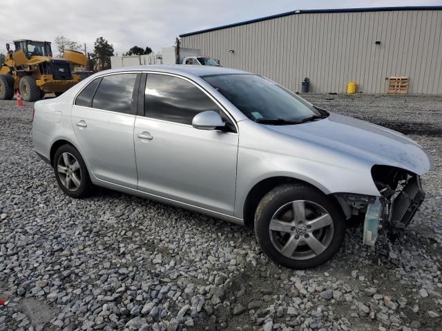 3VWRZ81K69M013838 - 2009 VOLKSWAGEN JETTA SE SILVER photo 4