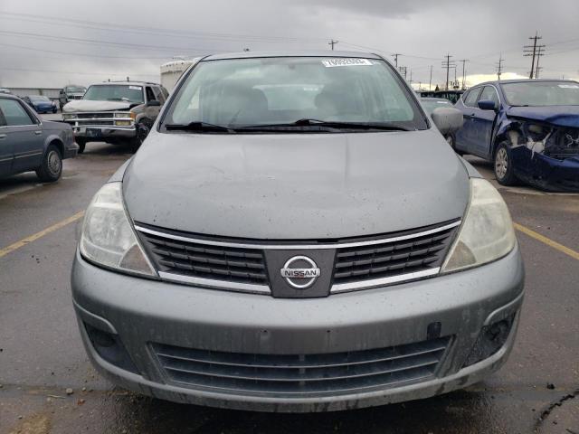 3N1BC13E49L489390 - 2009 NISSAN VERSA S GRAY photo 5