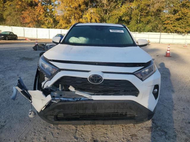 2T3W1RFV5MC135895 - 2021 TOYOTA RAV4 XLE WHITE photo 5