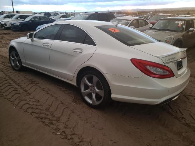 WDDLJ7DB7CA026419 - 2012 MERCEDES-BENZ CLS 550 WHITE photo 2