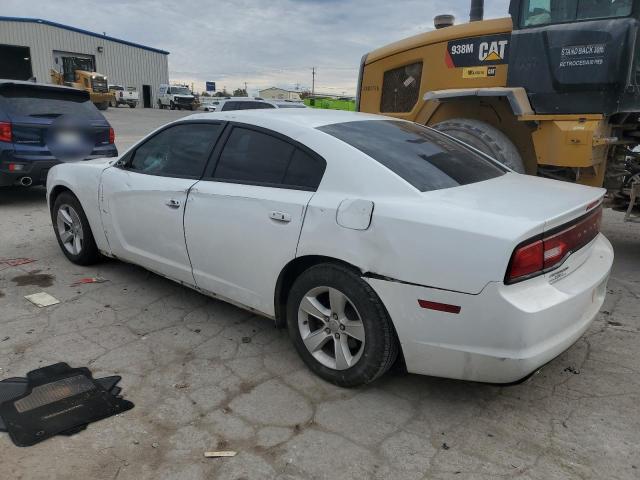 2C3CDXBG7DH664919 - 2013 DODGE CHARGER SE WHITE photo 2