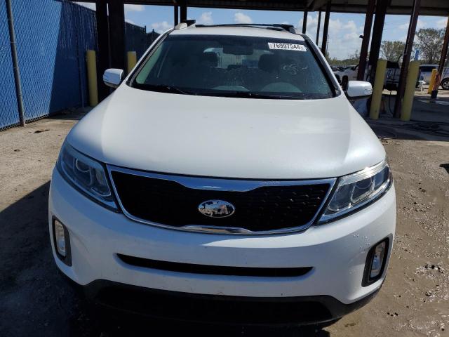 5XYKT4A78EG525117 - 2014 KIA SORENTO LX WHITE photo 5