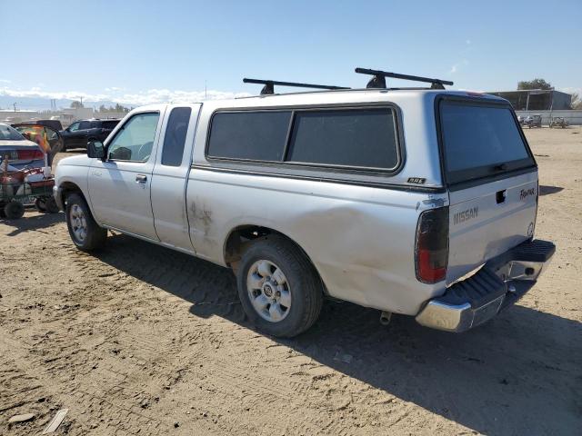 1N6DD26SXYC367019 - 2000 NISSAN FRONTIER KING CAB XE SILVER photo 2