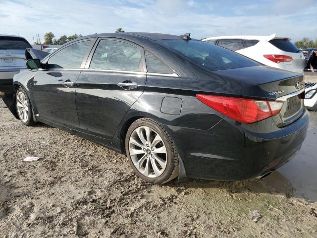 5NPEC4AB6DH572946 - 2013 HYUNDAI SONATA SE BLACK photo 2