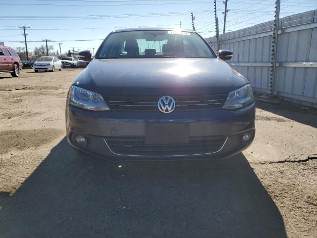 3VWLL7AJ7EM381187 - 2014 VOLKSWAGEN JETTA TDI BLUE photo 5