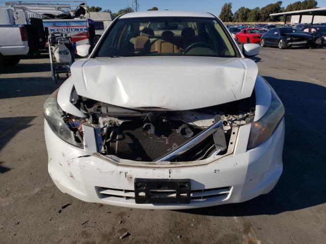 1HGCP2F4XAA105642 - 2010 HONDA ACCORD LXP WHITE photo 5