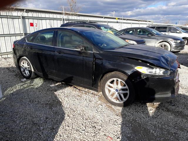 3FA6P0H76GR380470 - 2016 FORD FUSION SE BLACK photo 4