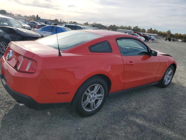 1ZVBP8AM7C5220468 - 2012 FORD MUSTANG RED photo 3