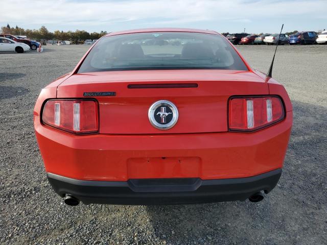 1ZVBP8AM7C5220468 - 2012 FORD MUSTANG RED photo 6