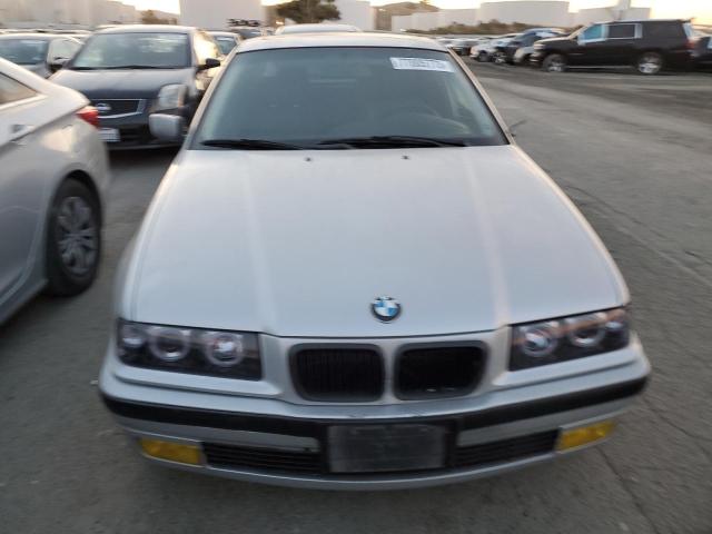 WBACC032XWEK27156 - 1998 BMW 318 I AUTOMATIC SILVER photo 5