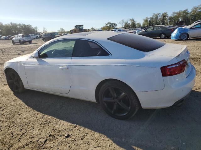 WAUDK78TX9A025933 - 2009 AUDI A5 QUATTRO WHITE photo 2