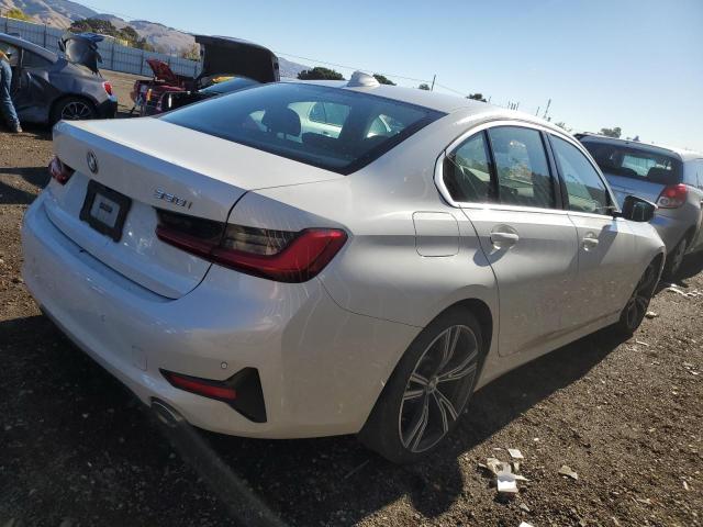 3MW5R1J02L8B26416 - 2020 BMW 330I WHITE photo 3