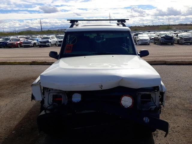 SALTW19404A829022 - 2004 LAND ROVER DISCOVERY SE WHITE photo 5