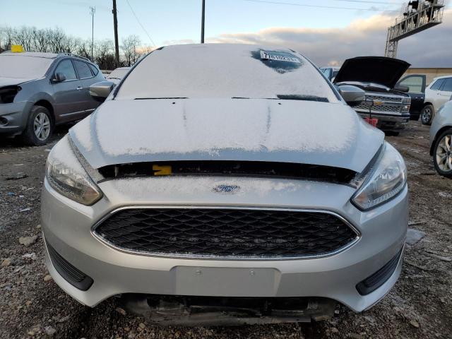 1FADP3F24HL227487 - 2017 FORD FOCUS SE SILVER photo 5