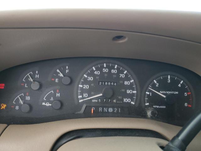 5LMPU28L5WLJ45628 - 1998 LINCOLN NAVIGATOR შავი ფოტო 9