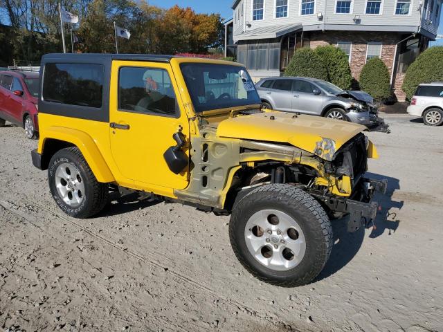 1C4AJWBG1FL736886 - 2015 JEEP WRANGLER SAHARA YELLOW photo 4