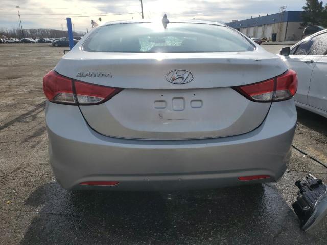 5NPDH4AEXDH308328 - 2013 HYUNDAI ELANTRA GLS SILVER photo 6