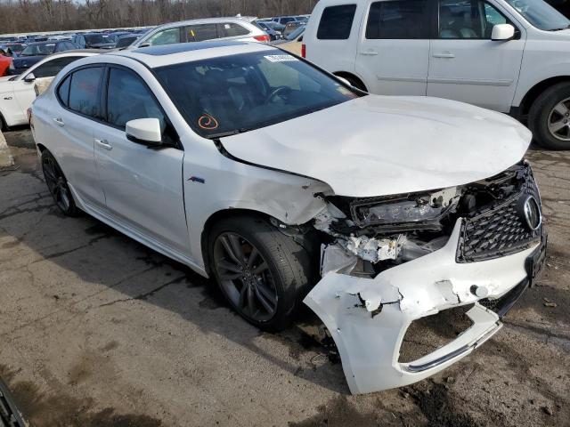 19UUB2F68JA008637 - 2018 ACURA TLX TECH+A WHITE photo 4