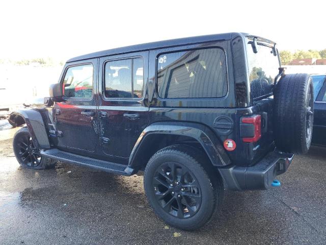 1C4JJXP61NW277801 - 2022 JEEP WRANGLER U SAHARA 4XE BLACK photo 2