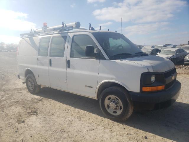 1GCGG25V461174957 - 2006 CHEVROLET EXPRESS G2 WHITE photo 4