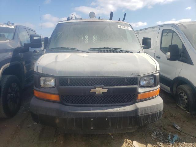 1GCGG25V461174957 - 2006 CHEVROLET EXPRESS G2 WHITE photo 5