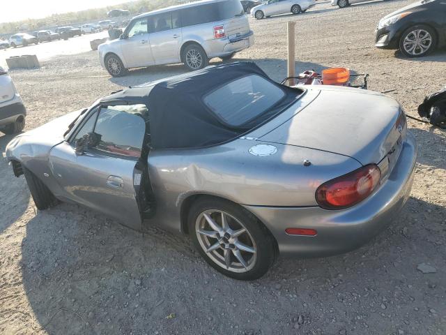 JM1NB353830306632 - 2003 MAZDA MX-5 MIATA BASE GRAY photo 2