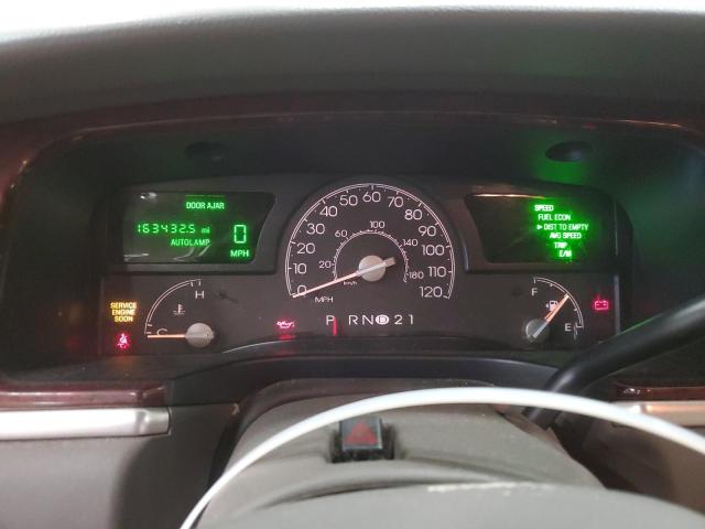 1LNHM81W33Y615846 - 2003 LINCOLN TOWN CAR EXECUTIVE Grau Foto 9