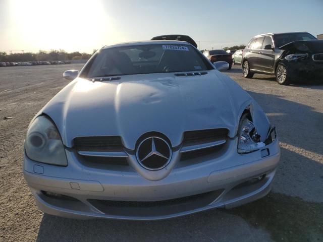 WDBWK56F46F088200 - 2006 MERCEDES-BENZ SLK 350 SILVER photo 5