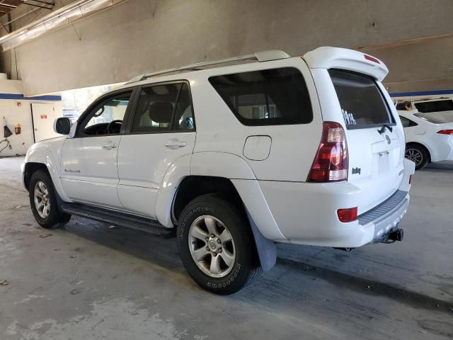 JTEBT14R158026187 - 2005 TOYOTA 4RUNNER SR5 WHITE photo 2